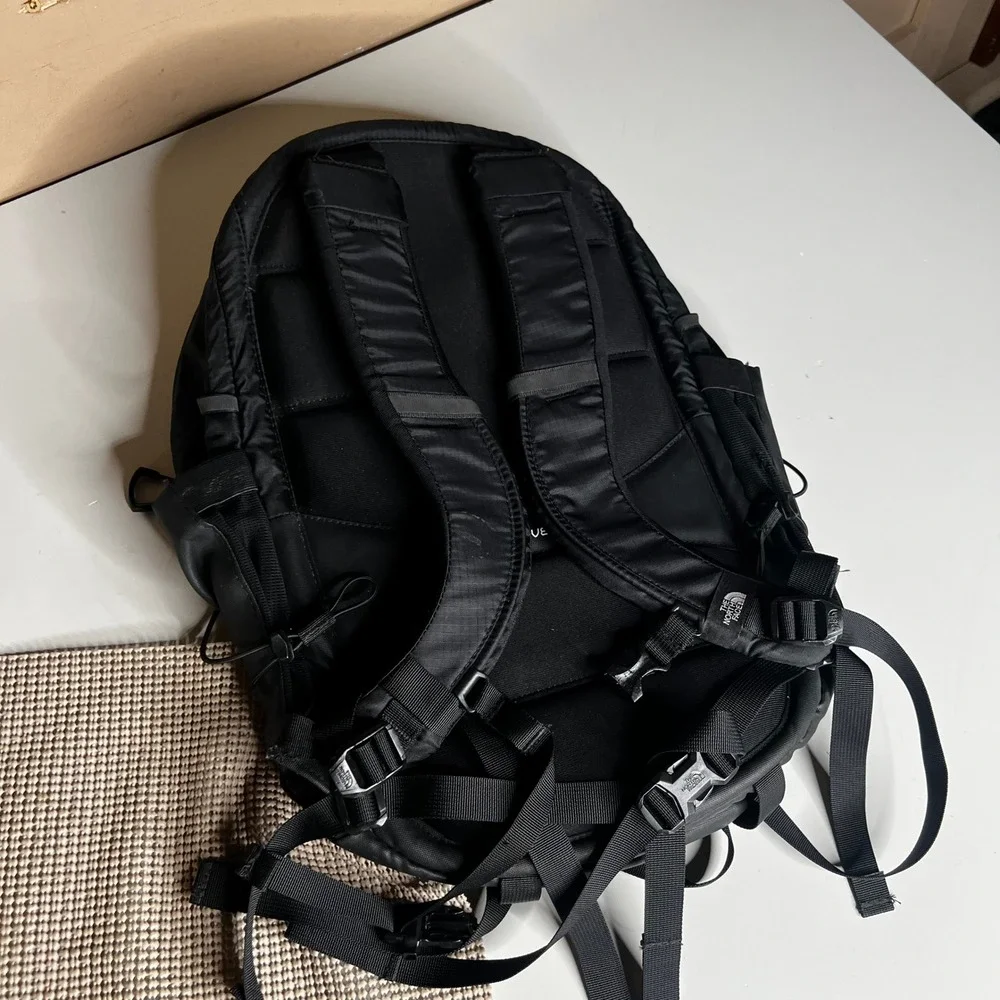The North Face Borealis Backpack Black Red FlexVent Laptop Daypack Hiking Bag
